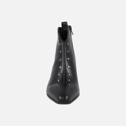 SILVIA ankle boots in black leather with silver studs