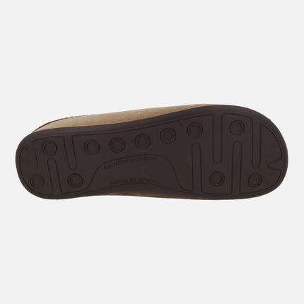 Men's house slippers with chess horse figure in brown combi