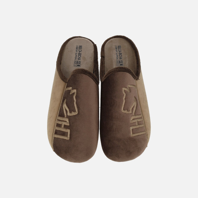 Men's house slippers with chess horse figure in brown combi