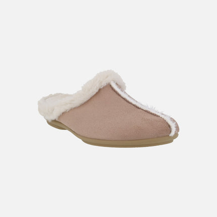 Barefoot house slippers for women in camel fabric with beige fur lining