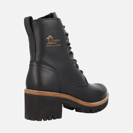 Padma heeled boots in black leather with laces and fur lining