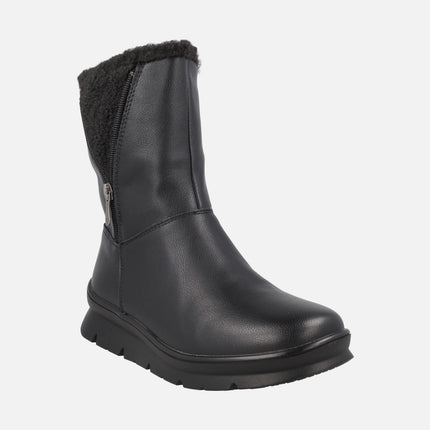 Botas de piel de caña baja con membrana impermeable y detalle de cremallera