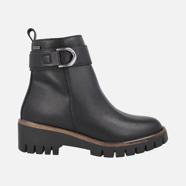 Botines de piel con adorno metálico y membrana impermeable