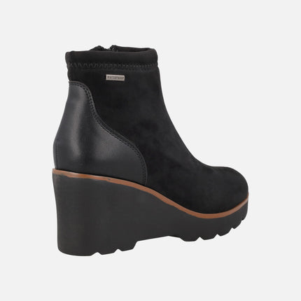 Botines de cuña alta en combinado negro con sistema WATERPROOF
