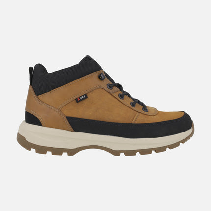 Lace-up boots for men with waterproof membrane