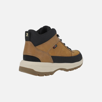 Lace-up boots for men with waterproof membrane