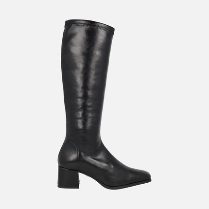 Wide-heeled high-top boots with zipper in elastic fabric