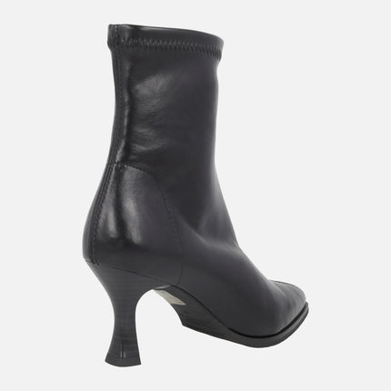 Sharp toe and thin heel ankle boots with Eco dry system