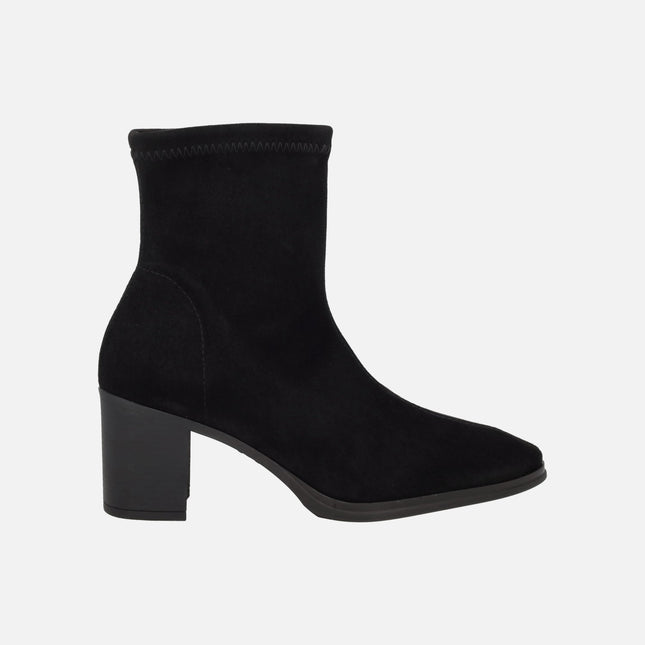 Botines de tacón ancho en tejido elástico efecto ante con Eco Dry