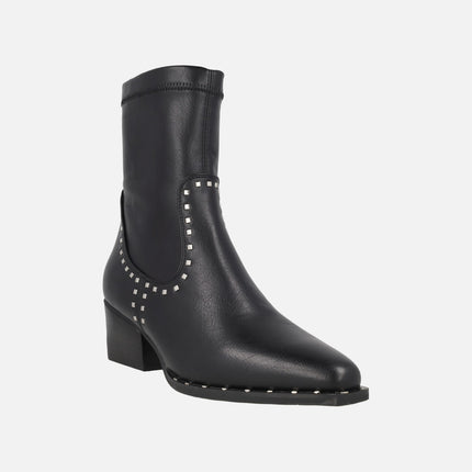 Black ankle boots with silver studs Lil Ivette