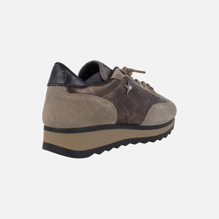 Zapatillas deportivas en piel metalizada con cordones elásticos