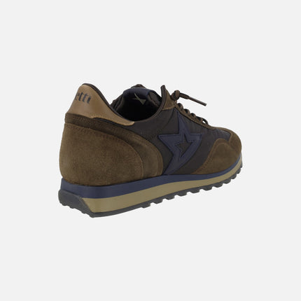 Zapatillas deportivas para hombre con cordones elásticos en combi marrón