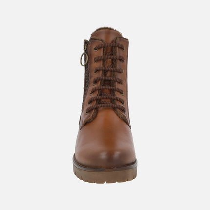 Botines de piel con cordones y forro de pelo