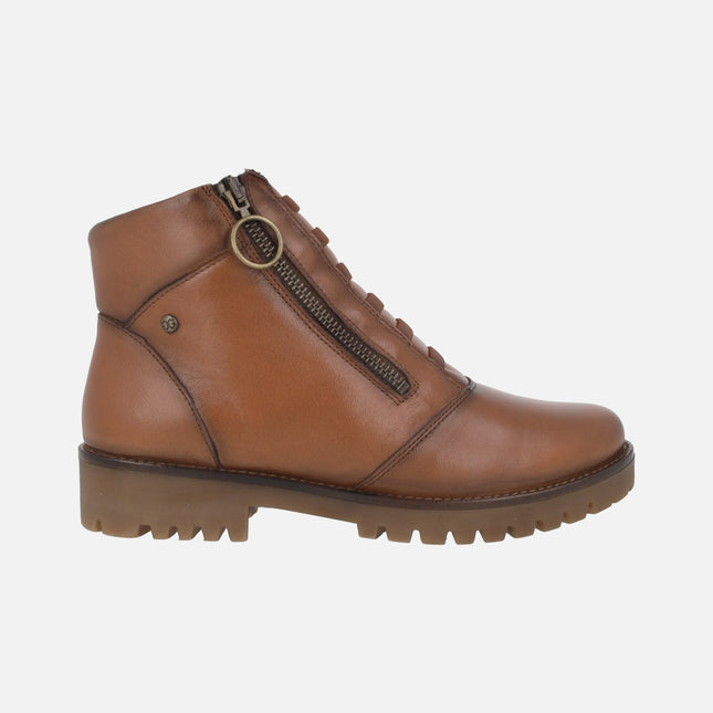 Leather ankle boots with elastics and zipper
