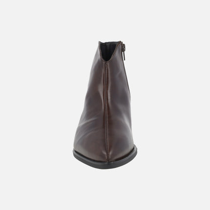 Plain Barminton ankle boots with central seam and low heel