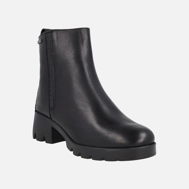 Botines confort de tacón en piel negra con tira de strass