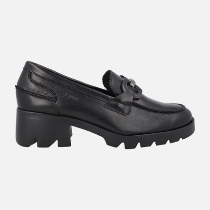Comfort heeled loafers in black leather with decoration