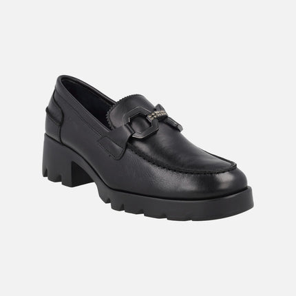 Comfort heeled loafers in black leather with decoration