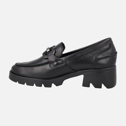 Comfort heeled loafers in black leather with decoration