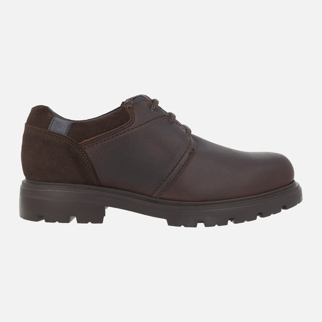 Zapatos marrones de cordones en piel engrasada para hombre