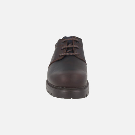 Brown lace-up shoes in oiled leather for men