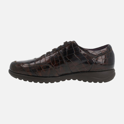 Zapatos deportivos en coco charol con cordones elásticos