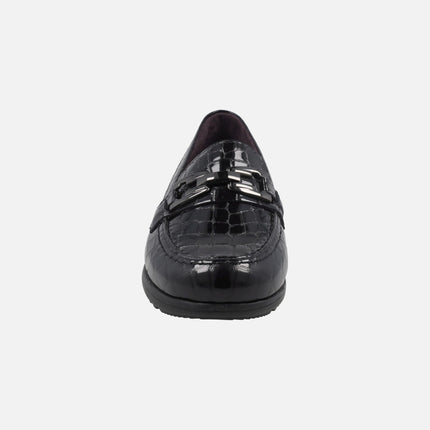 Mocasines confort en coco charol negro con adorno metálico
