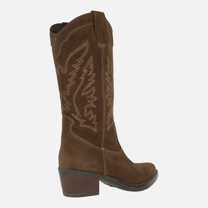 Botas de serraje estilo cowboy con dibujos pespunteados