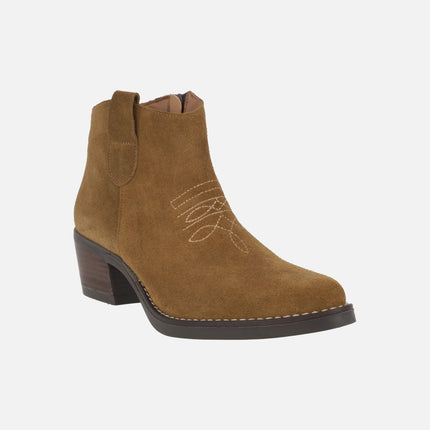 Cowboy style ankle boots in suede with embroidery detail