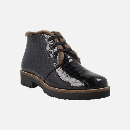 Botines confort en coco charol con cordones y forro de pelo