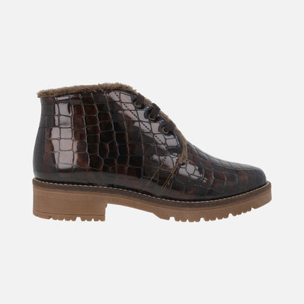 Botines confort en coco charol con cordones y forro de pelo