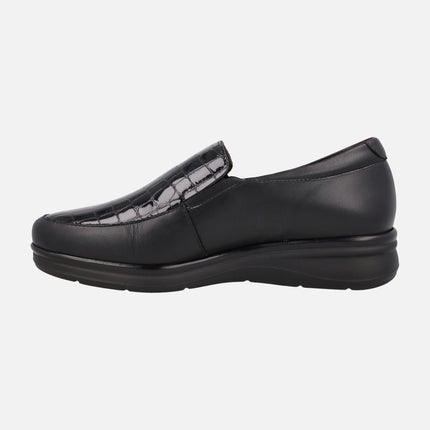 Comfort leather loafers with croco print