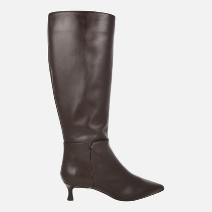 Botas altas de piel con punta afilada y tacón fino INVER
