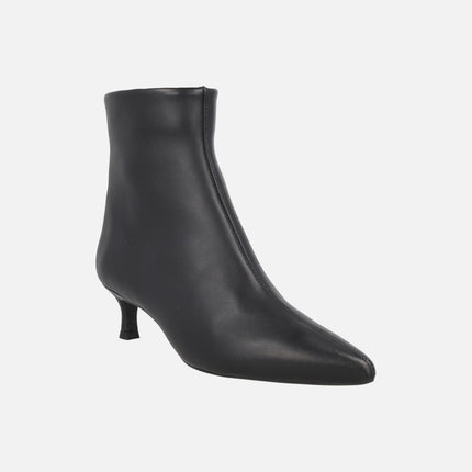 Leather ankle boots with pointed toe and thin heel IBRAIN