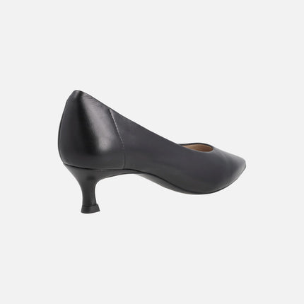 Zapatos corte salón IDEY en piel negra con tacones bajos