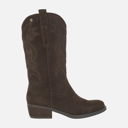 Botas de serraje estilo cowboy con bordados