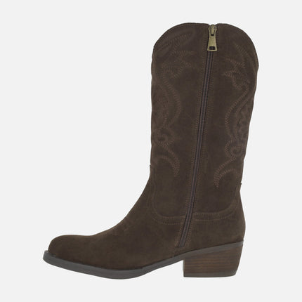 Botas de serraje estilo cowboy con bordados