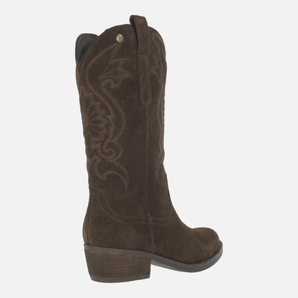 Botas de serraje estilo cowboy con bordados