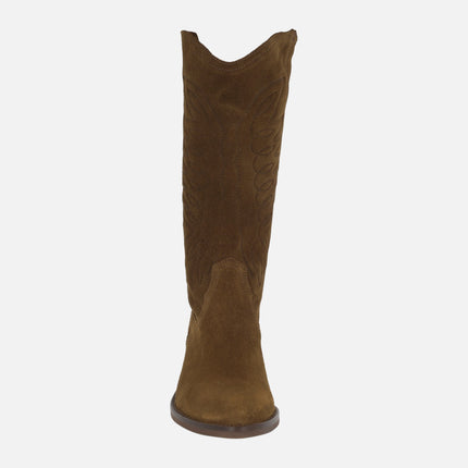 Botas de serraje estilo cowboy con bordados DKT67