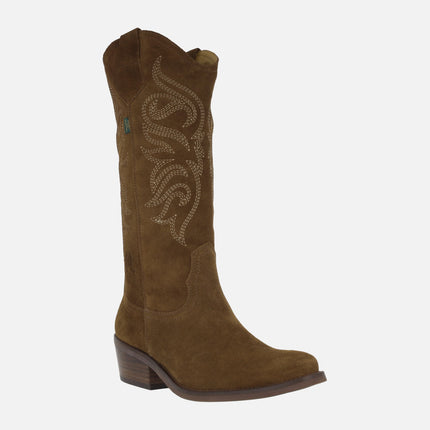 Botas estilo cowboy en serraje marrón con pespuntes DKT62