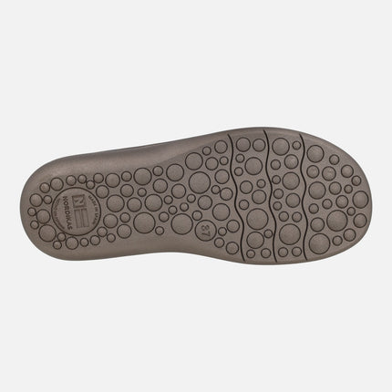 Women's barefoot house slippers in velvet fabric