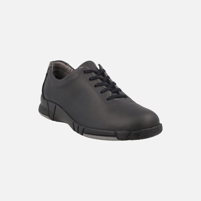 Comfort sneakers for women in black leather with lace closure