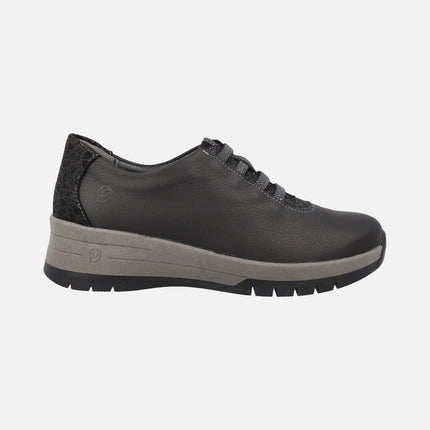 Comfort sneakers for women in black leather with elastic closure