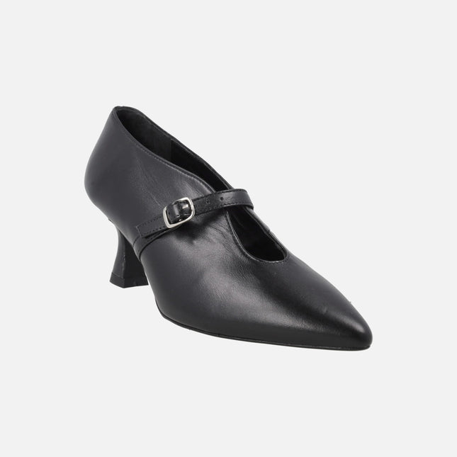 Zapatos de tacón para mujer en piel negra con pulsera de hebilla