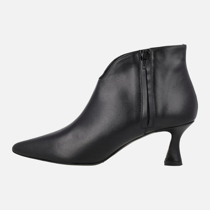 Women's high-heeled ankle boots in black leather with sharp toe