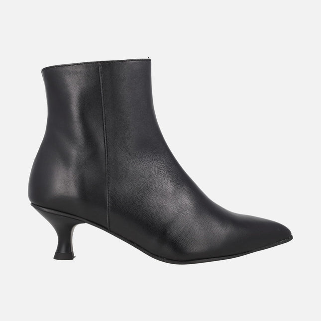 Valmiera black leather ankle boots