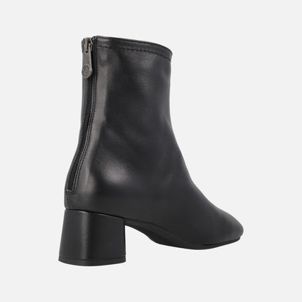Black Asti leather ankle boots with 5 cm heels