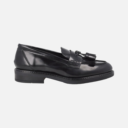 Loafers for women with tassel decoration in florentic leather