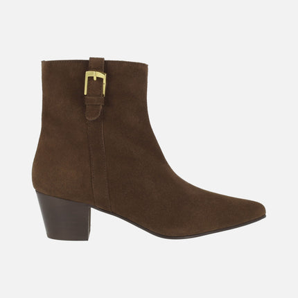 Ankle boots for women in brown suede with buckle decoration