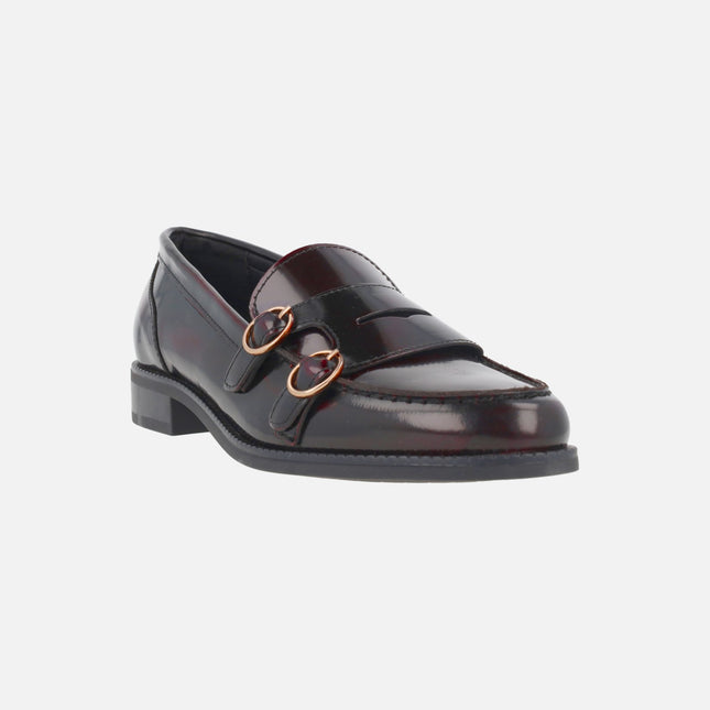 Mocasines en piel florentic burdeos con detalle de dos hebillas